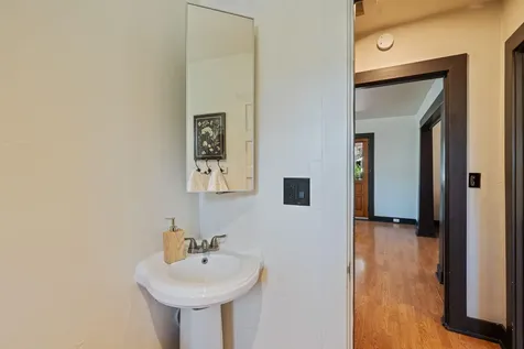 355 NW Delaware Avenue Bend OR 97703