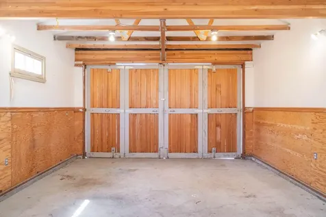 355 NW Delaware Avenue Bend OR 97703