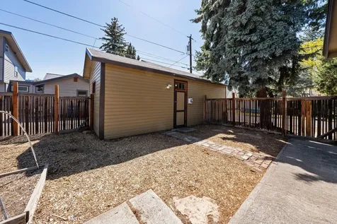 355 NW Delaware Avenue Bend OR 97703