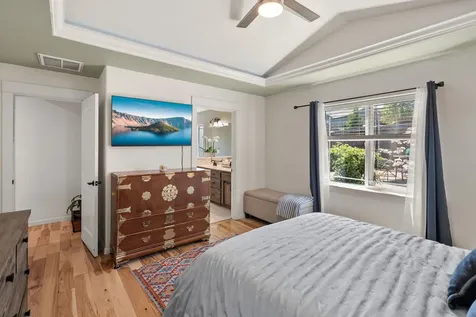 467 N Deanjou Avenue Eagle Point OR 97524