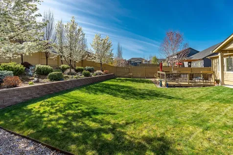 2744 SW 47th Street Redmond OR 97756