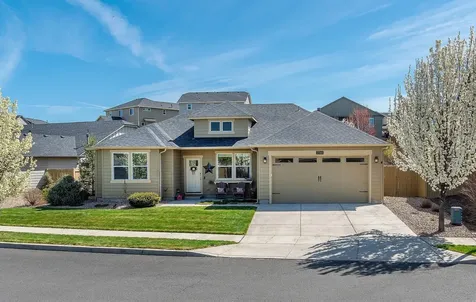 2744 SW 47th Street Redmond OR 97756