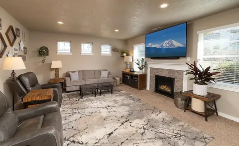2744 SW 47th Street Redmond OR 97756