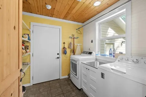 2875 Mel Lowe Lane Medford OR 97501