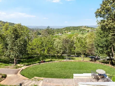 2875 Mel Lowe Lane Medford OR 97501