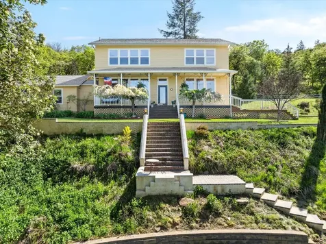 2875 Mel Lowe Lane Medford OR 97501