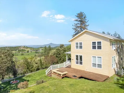 2875 Mel Lowe Lane Medford OR 97501
