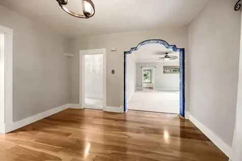 558 Holly Street Ashland OR 97520