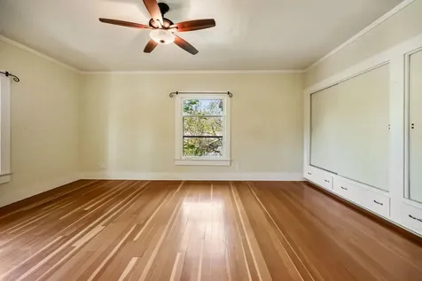 558 Holly Street Ashland OR 97520