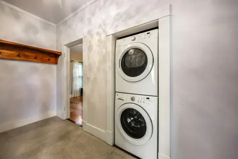 558 Holly Street Ashland OR 97520
