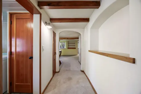 558 Holly Street Ashland OR 97520
