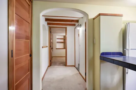 558 Holly Street Ashland OR 97520