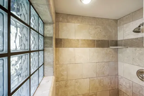 558 Holly Street Ashland OR 97520