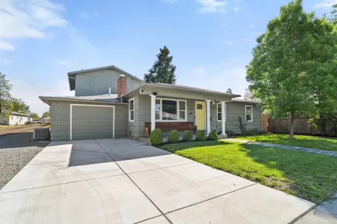 332 N 2nd Street Central Point OR 97502