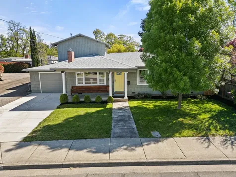 332 N 2nd Street Central Point OR 97502