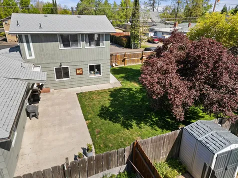332 N 2nd Street Central Point OR 97502