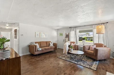 332 N 2nd Street Central Point OR 97502