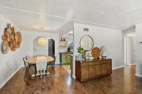 332 N 2nd Street Central Point OR 97502