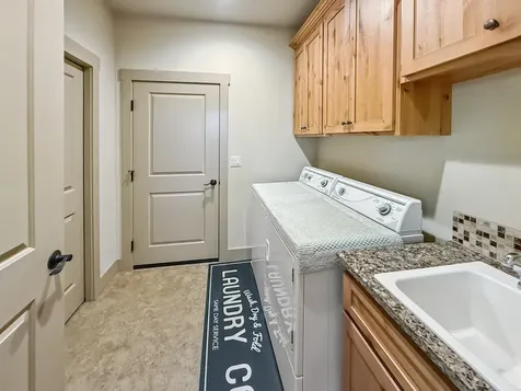 323 NW Saddle Ridge Loop Prineville OR 97754