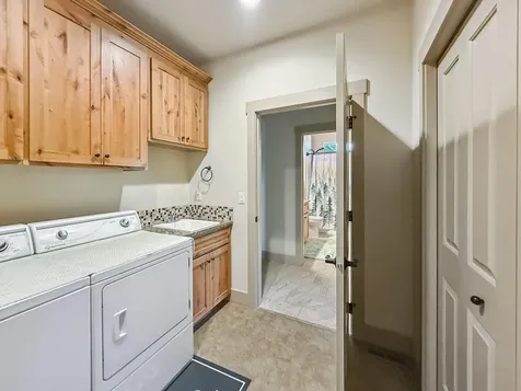 323 NW Saddle Ridge Loop Prineville OR 97754