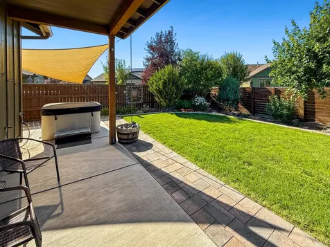 323 NW Saddle Ridge Loop Prineville OR 97754