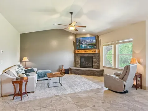 323 NW Saddle Ridge Loop Prineville OR 97754