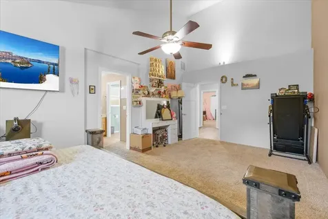 1049 Worchester Drive Medford OR 97501