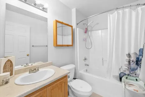 1049 Worchester Drive Medford OR 97501