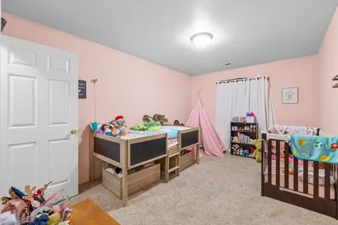 1049 Worchester Drive Medford OR 97501