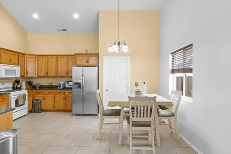 1049 Worchester Drive Medford OR 97501