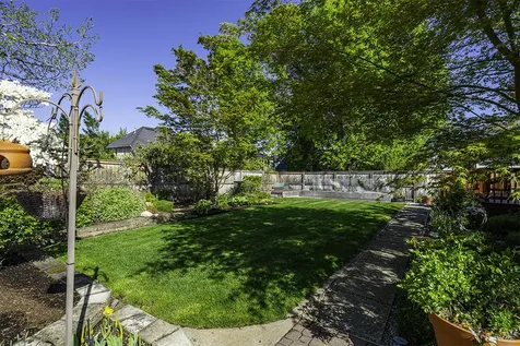1855 Willow Glen Way Medford OR 97504