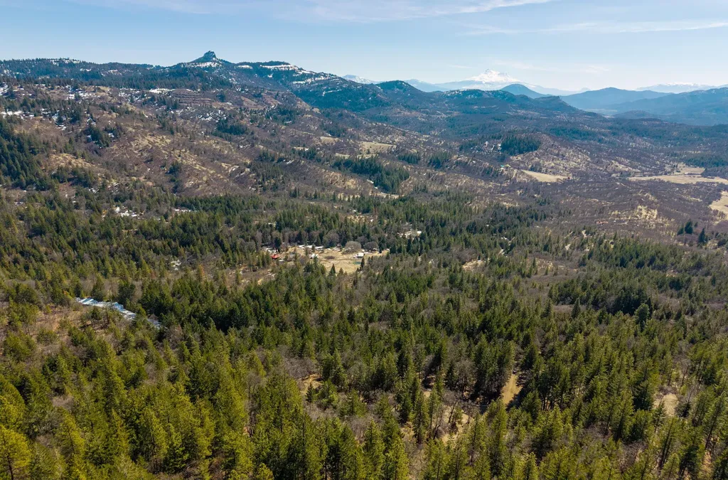 2000 Colestin Road Ashland OR 97520