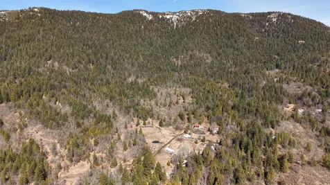 2000 Colestin Road Ashland OR 97520