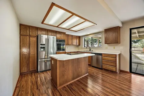 2551 Paloma Avenue Medford OR 97504