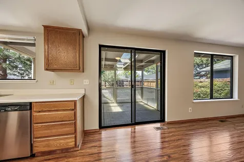 2551 Paloma Avenue Medford OR 97504