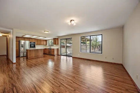 2551 Paloma Avenue Medford OR 97504