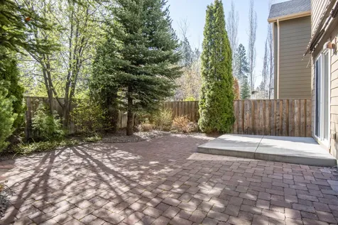 61282 Huckleberry Place Bend OR 97702