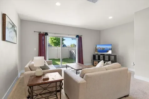 279 Tyler Avenue Central Point OR 97502