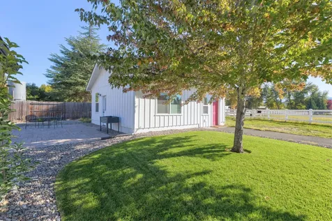 4500 Leonard Road Grants Pass OR 97527