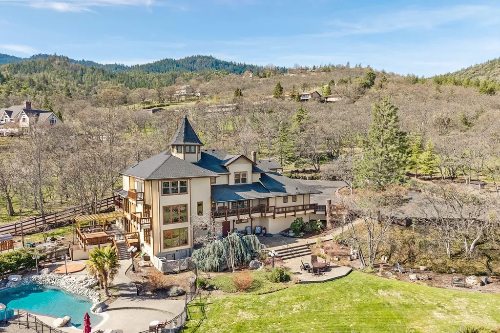 1495 Tolman Creek Road Ashland OR 97520