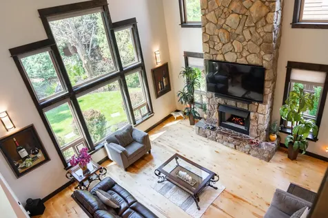 789 NW Yosemite Drive Bend OR 97703