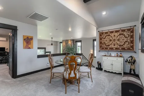 789 NW Yosemite Drive Bend OR 97703