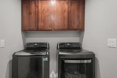 914 Sellwood Drive Eagle Point OR 97524
