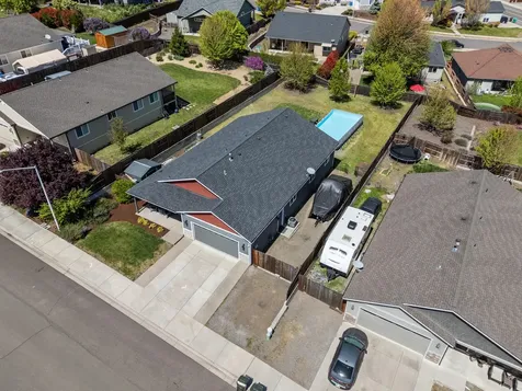914 Sellwood Drive Eagle Point OR 97524