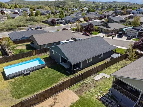 914 Sellwood Drive Eagle Point OR 97524
