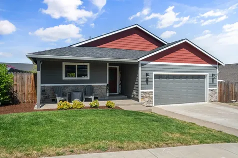 914 Sellwood Drive Eagle Point OR 97524