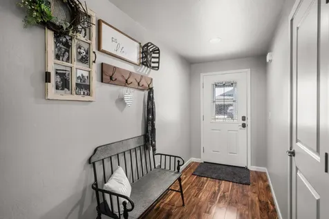 914 Sellwood Drive Eagle Point OR 97524
