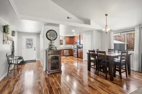 914 Sellwood Drive Eagle Point OR 97524