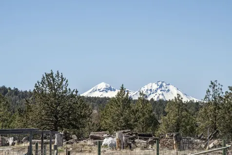 65669 61st Street Bend OR 97703