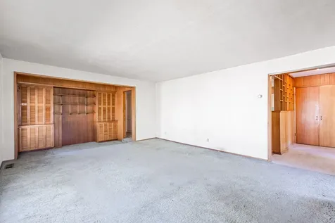 337 SE C Street Madras OR 97741